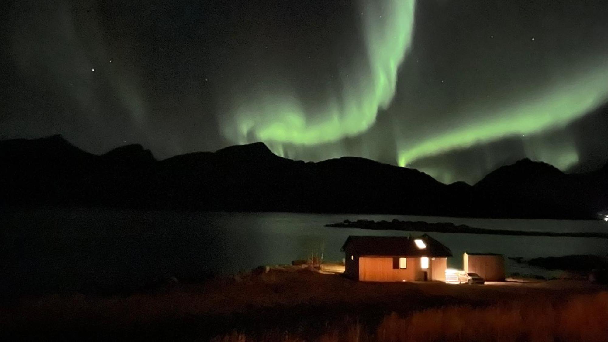 Superior With Private Lofoten Ferienhaus